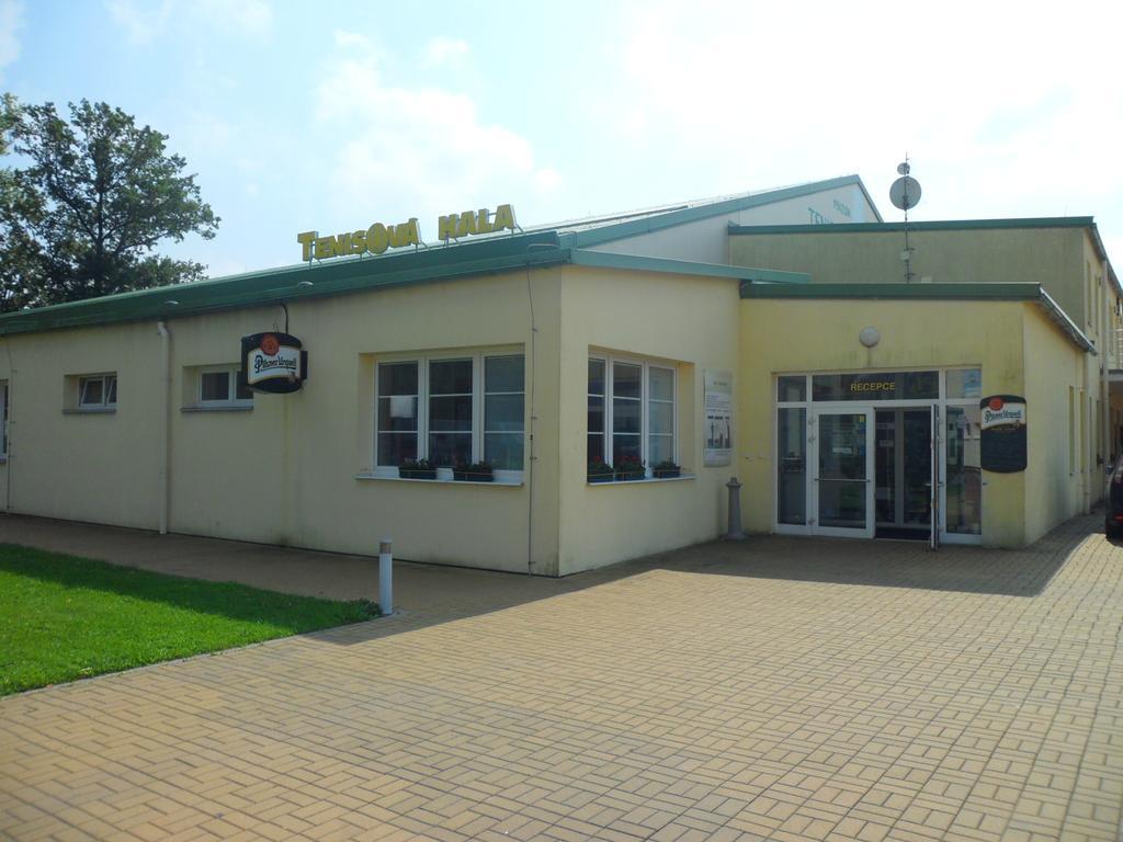 Penzion Na Kurtech Opava Esterno foto