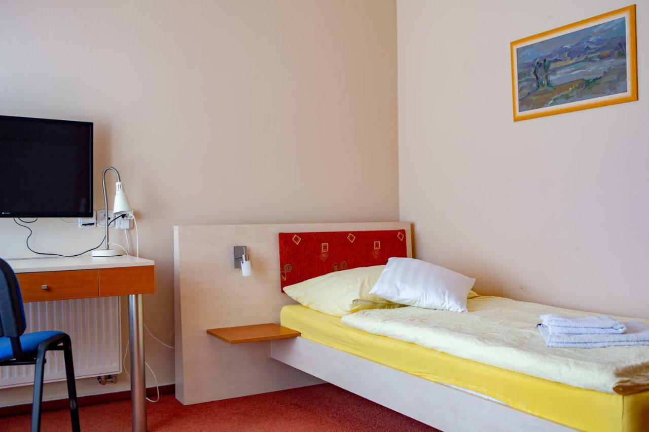 Penzion Na Kurtech Opava Esterno foto